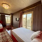 Lux Living Overlooking The Nile