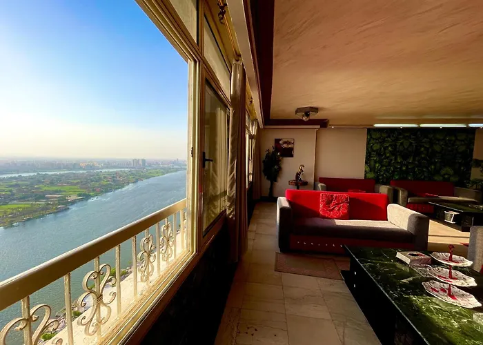 Lux Living Overlooking The Nile