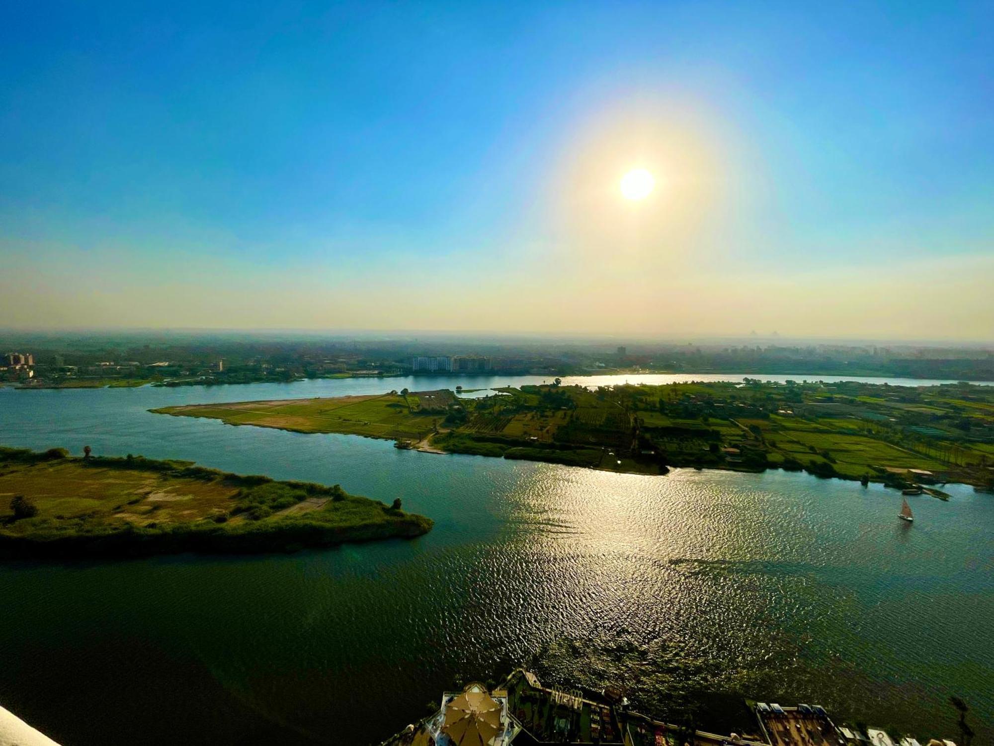 Lux Living Overlooking The Nile